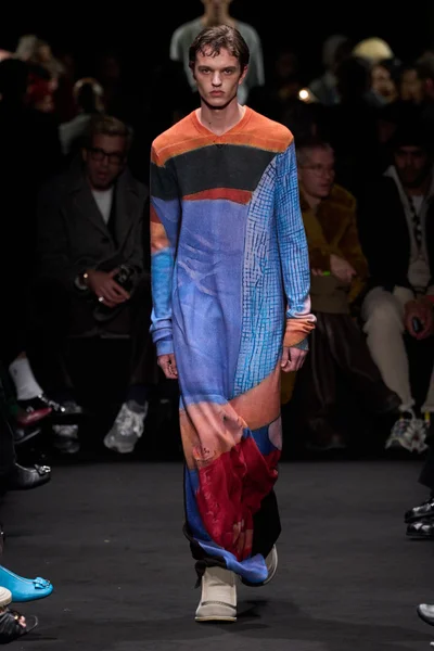 Look 43
